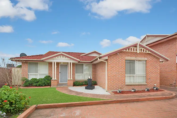 5/10 Peacock Close, Green Valley NSW 2168