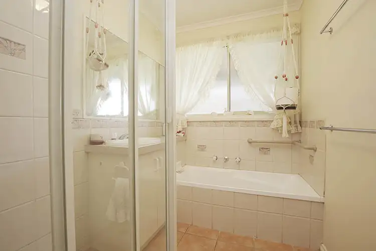 Fifth view of Homely house listing, 17 Ingrid Place, Lara VIC 3212
