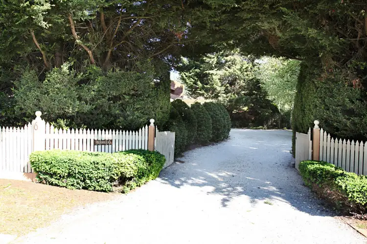 Second view of Homely house listing, 6 Tandderwen Court, Narre Warren North VIC 3804
