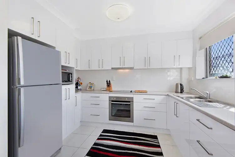 Main view of Homely unit listing, 3/23 Everton Tce, Everton Park QLD 4053