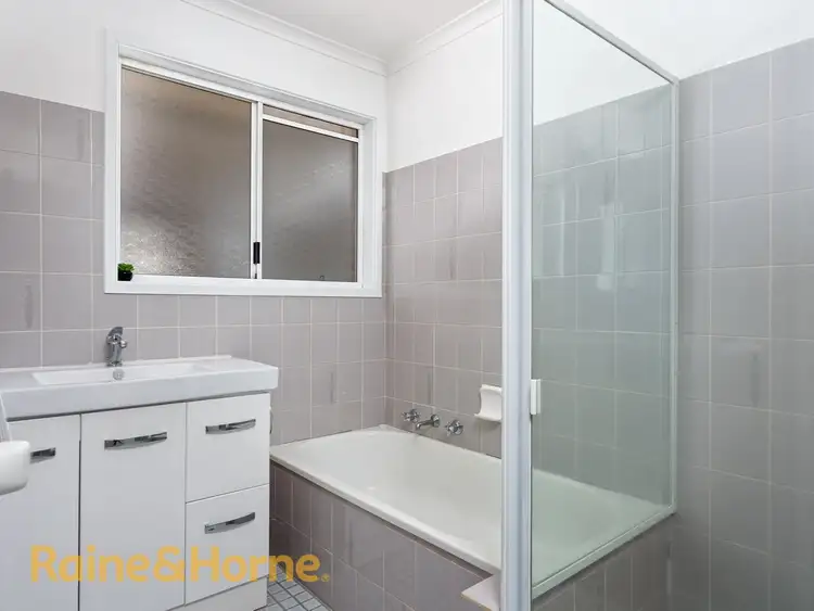 Sixth view of Homely house listing, 18 Warrambool Cres, Glenfield Park NSW 2650