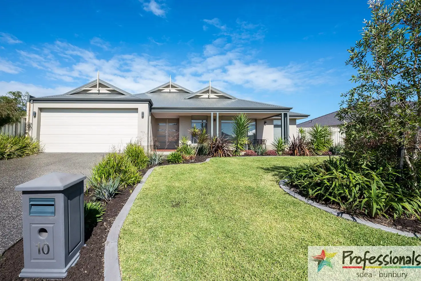 Main view of Homely house listing, 10 Solstice Way, Australind WA 6233