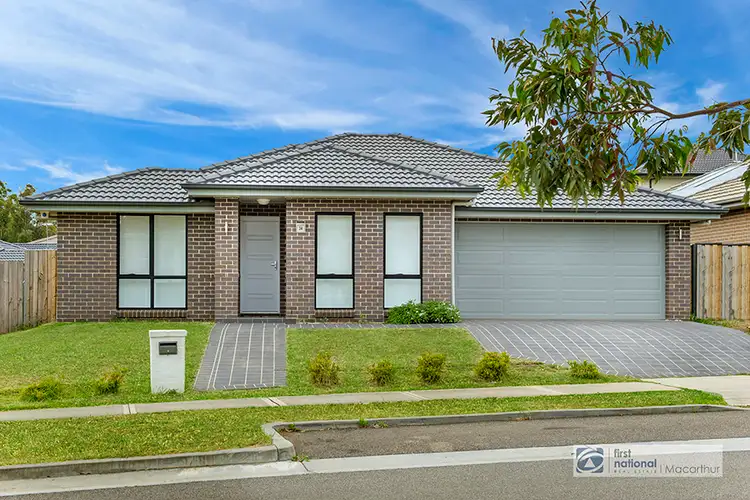 34 Glass House Boulevard, Minto NSW 2566