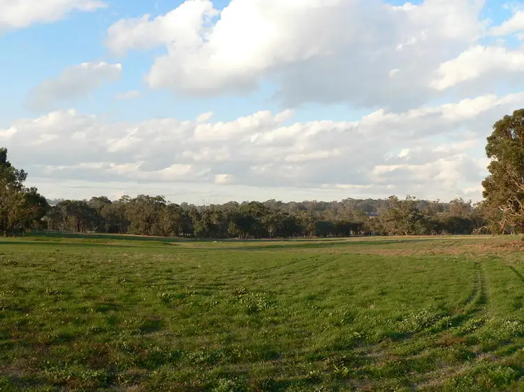 9 Albany Hwy, Kojonup WA 6395