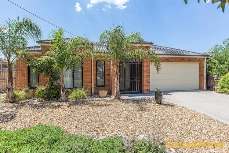122 Grieve Parade, Altona VIC 3018