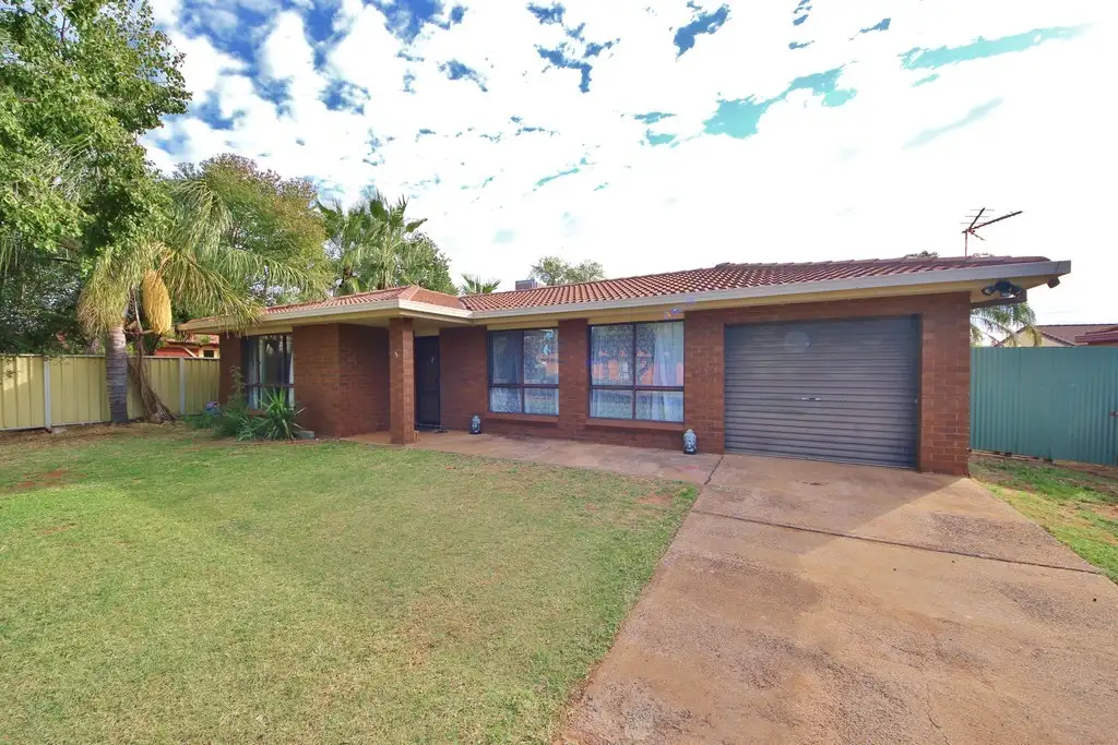 Main view of Homely house listing, 5 Flinders Close, Dubbo NSW 2830