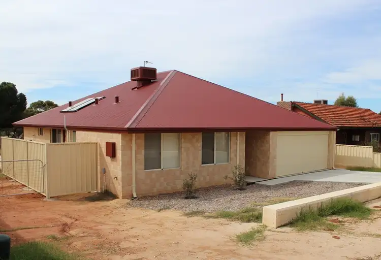 8 Park Lane, Northam WA 6401