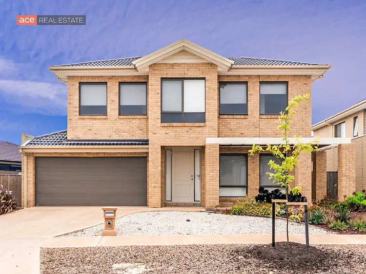18 Seafarer way, Sanctuary Lakes VIC 3030