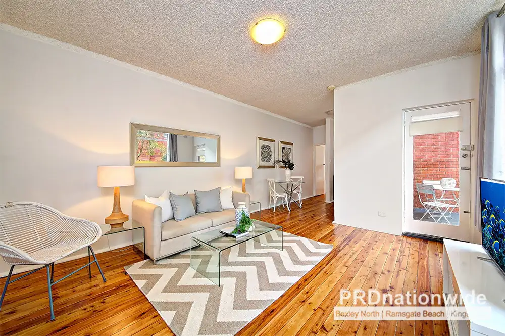 Main view of Homely unit listing, 2/124 Chuter Avenue, Ramsgate Beach NSW 2217