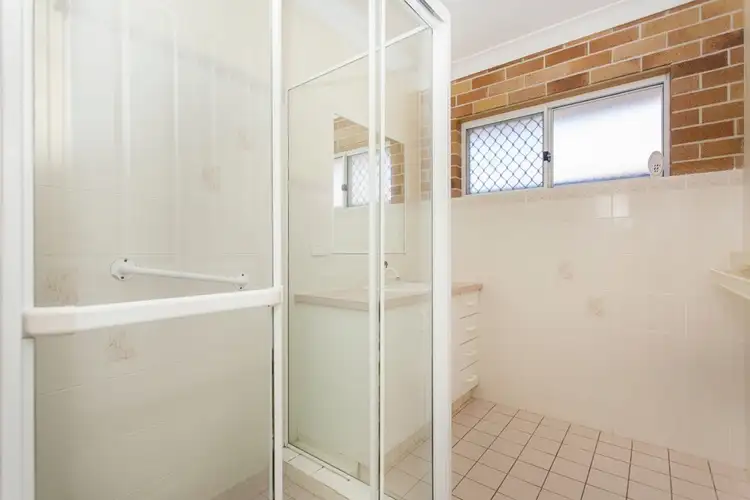 Sixth view of Homely unit listing, 2/37 Livermore Street, Redcliffe QLD 4020