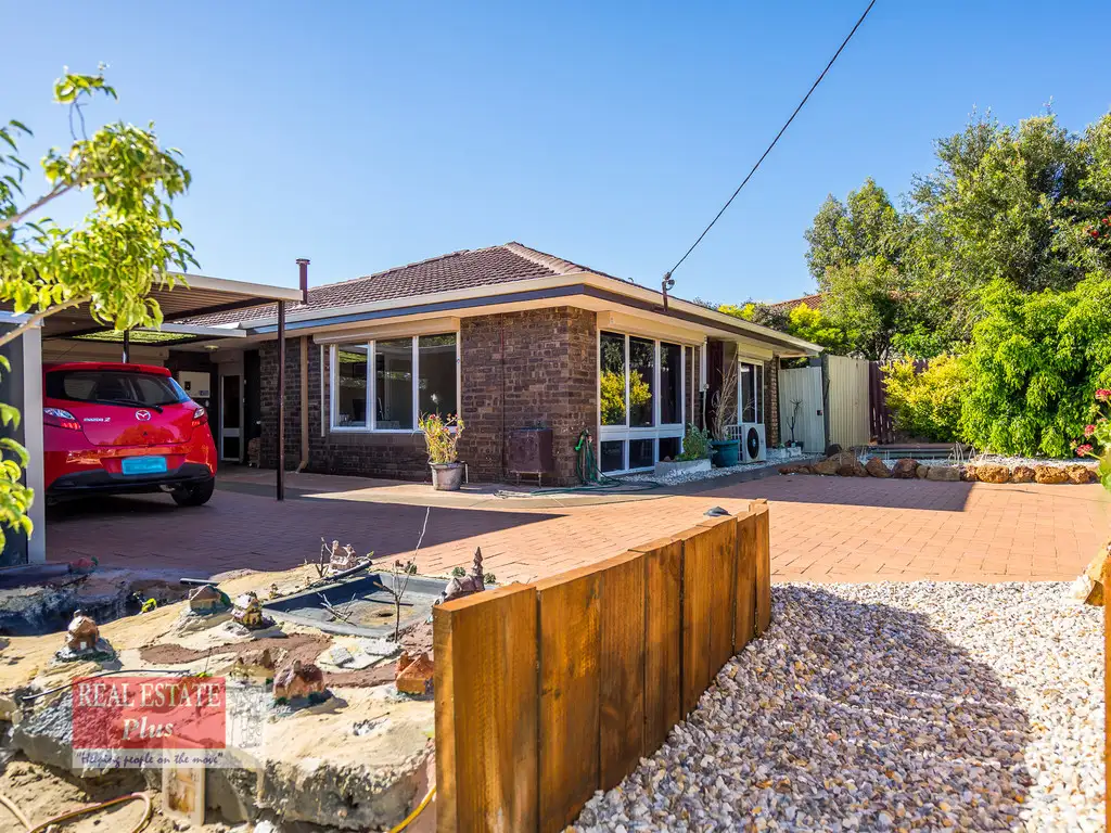 Main view of Homely house listing, 32 Abbott Way, Swan View WA 6056