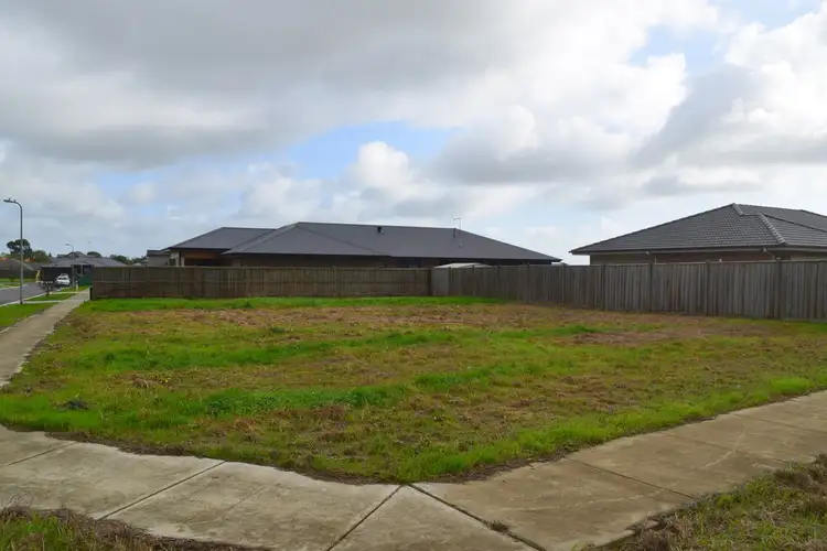 17 Berenger Avenue, Trafalgar VIC 3824