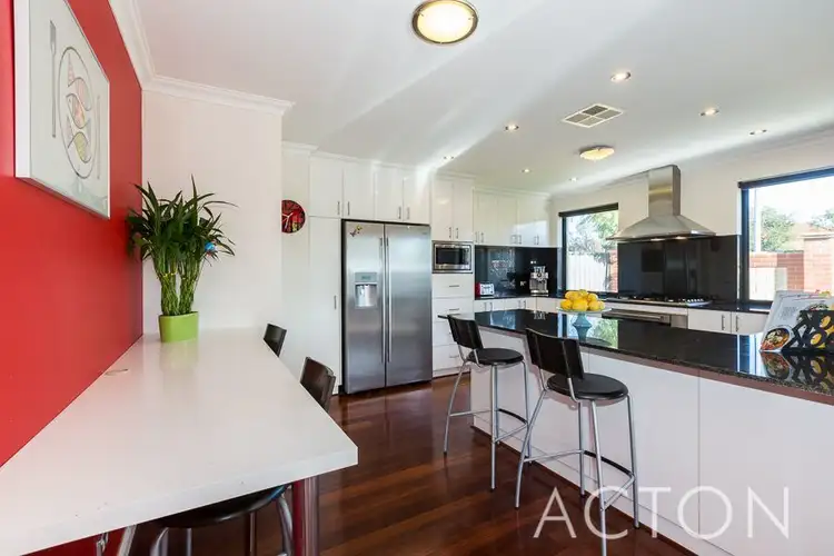 Fifth view of Homely house listing, 6 Sonnet Close, Woodlands WA 6018