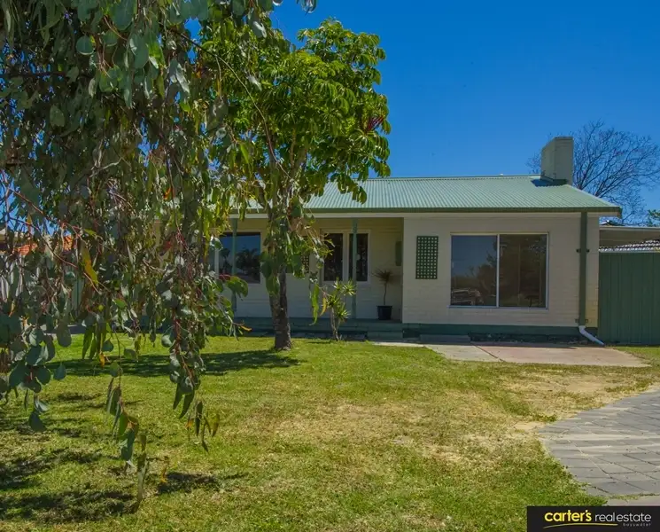 15 Wade St, Embleton WA 6062