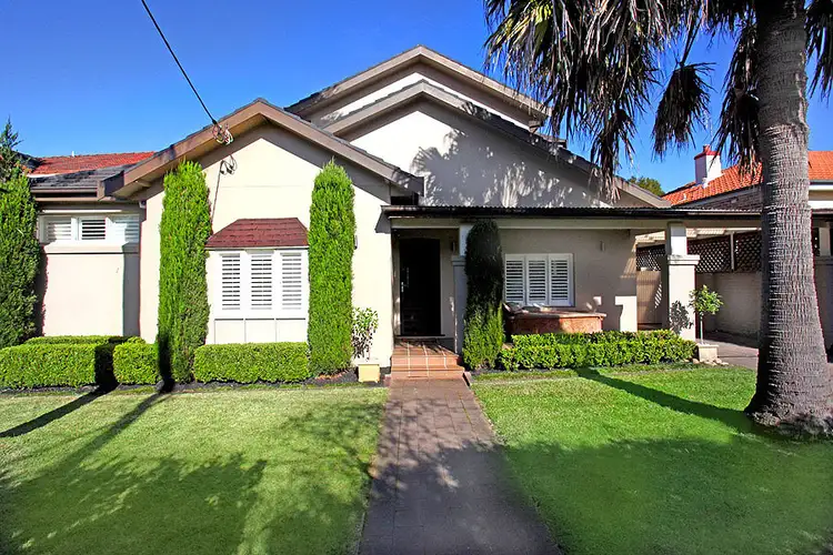 4 Cevu Avenue, Willoughby NSW 2068