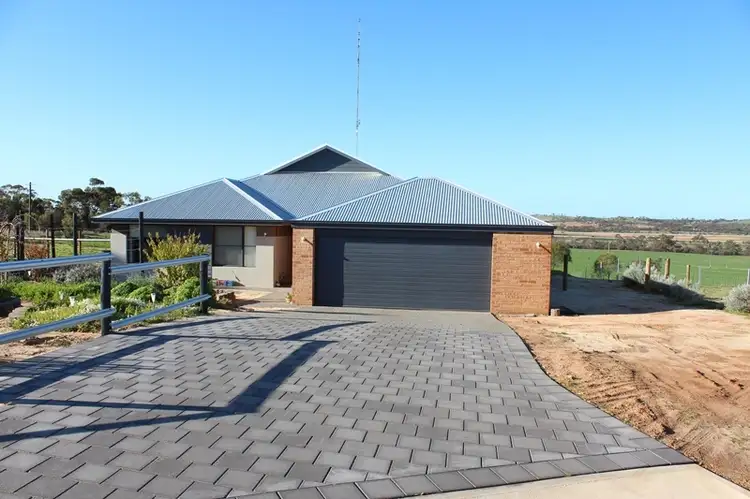 Fourth view of Homely house listing, 18 Fairway Bend, Northam WA 6401