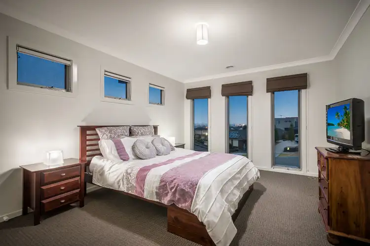 Sixth view of Homely house listing, 10 Sarah Court, South Morang VIC 3752