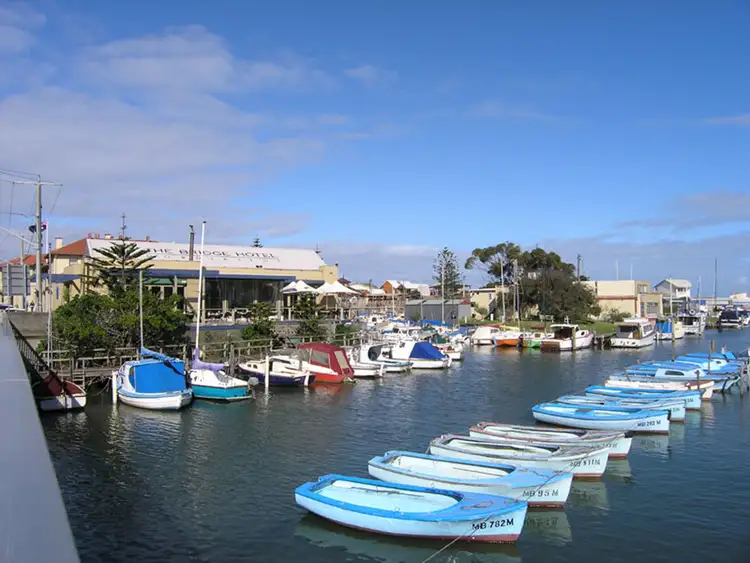 Fifth view of Homely house listing, 1 Park Street, Mordialloc VIC 3195