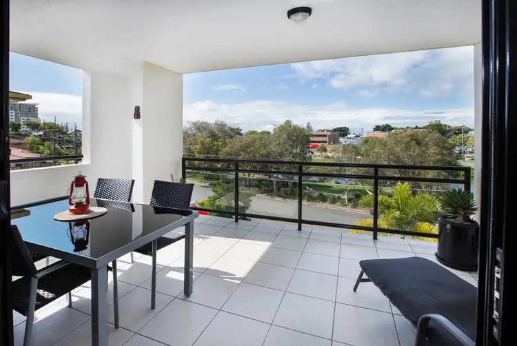3/33 Humpybong Esplanade, Redcliffe QLD 4020