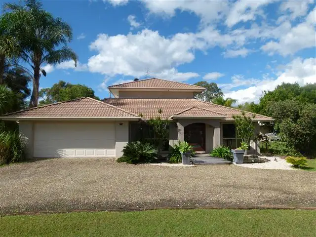 39 Highland Drive, Lake Macdonald QLD 4563