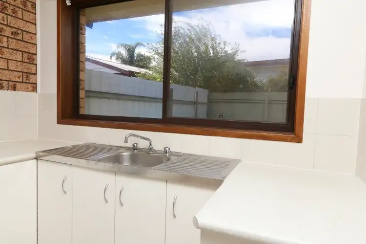 Sixth view of Homely unit listing, 2/4 Maple Street, Leeton NSW 2705
