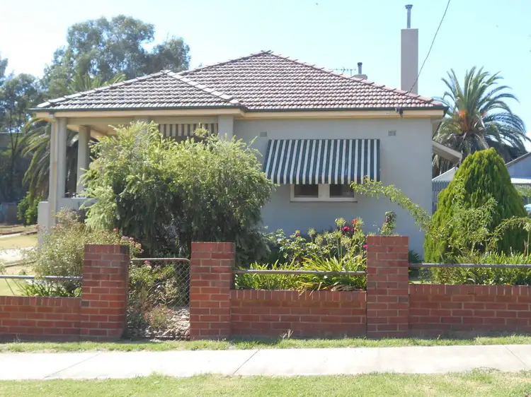 30 McLerie Street, Young NSW 2594