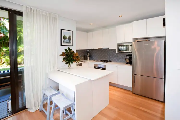 Fifth view of Homely apartment listing, 3/18 Simpson Street, Bondi NSW 2026