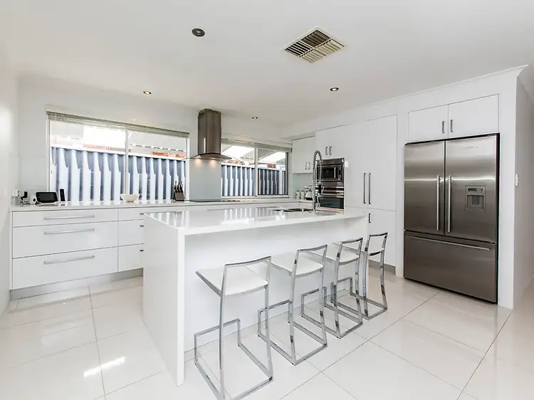 18 Giralia Parkway, Ballajura WA 6066