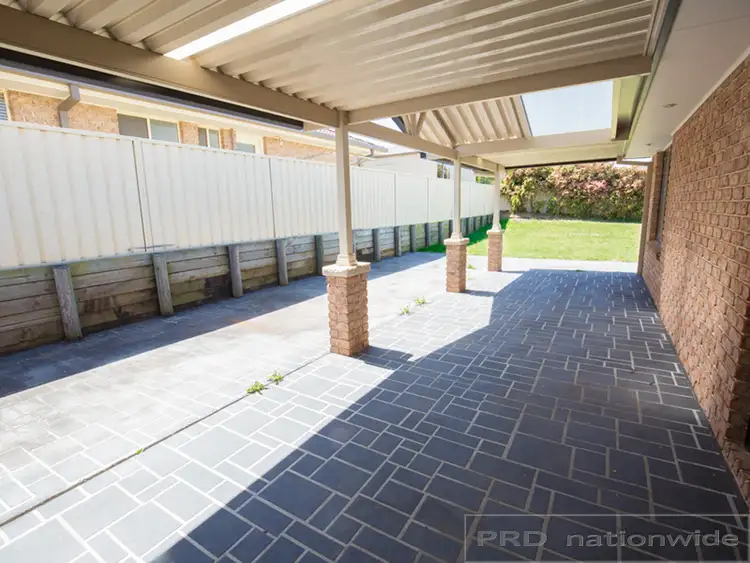 Second view of Homely house listing, 10 Kelly Circuit, Rutherford NSW 2320