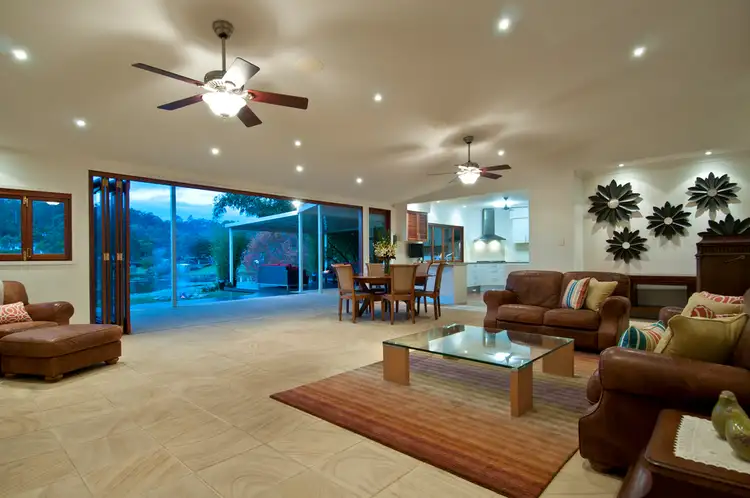 31 Trevallyan Drive, Daisy Hill QLD 4127