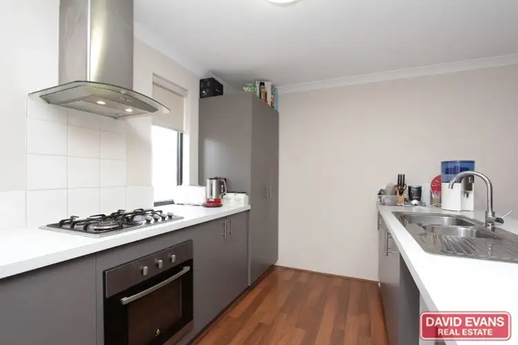 8 Cortona Grove, Sinagra WA 6065