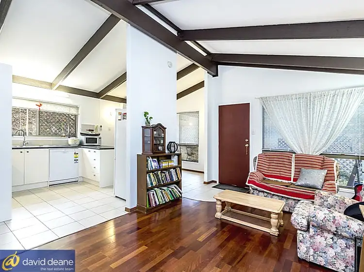 22 Beeville Rd, Petrie QLD 4502