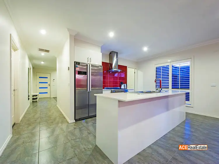 Sixth view of Homely house listing, 2 Susan Place, Tarneit VIC 3029