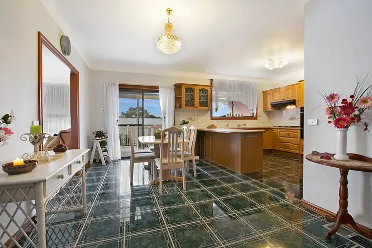 Fifth view of Homely house listing, 6 BINDI CLOSE, Hallam VIC 3803