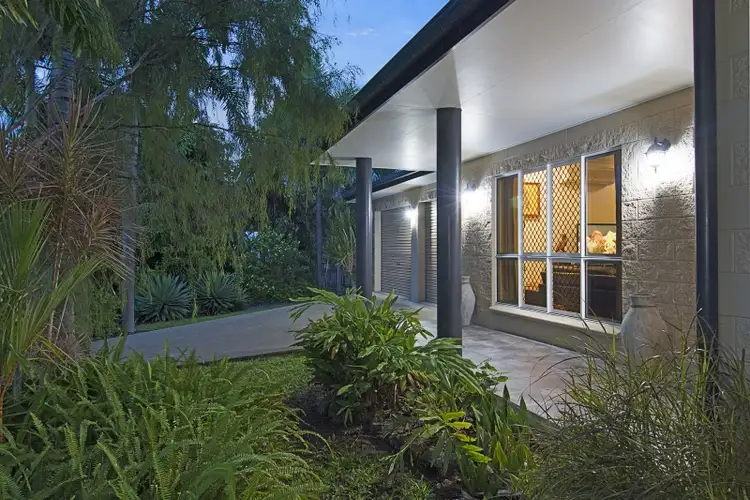 1 Jacob Court, Bushland Beach QLD 4818