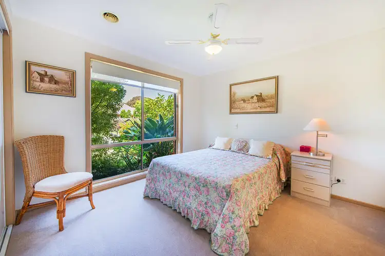 Sixth view of Homely house listing, 1 Lynda Court, Aspendale Gardens VIC 3195