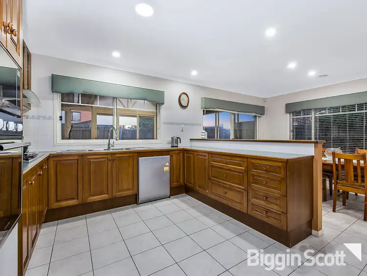 Fifth view of Homely house listing, 24 Wesley Court, Keysborough VIC 3173