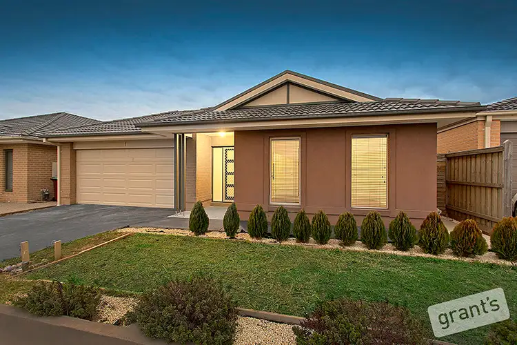 Main view of Homely house listing, 52 Fieldstone Crescent, Cranbourne North VIC 3977