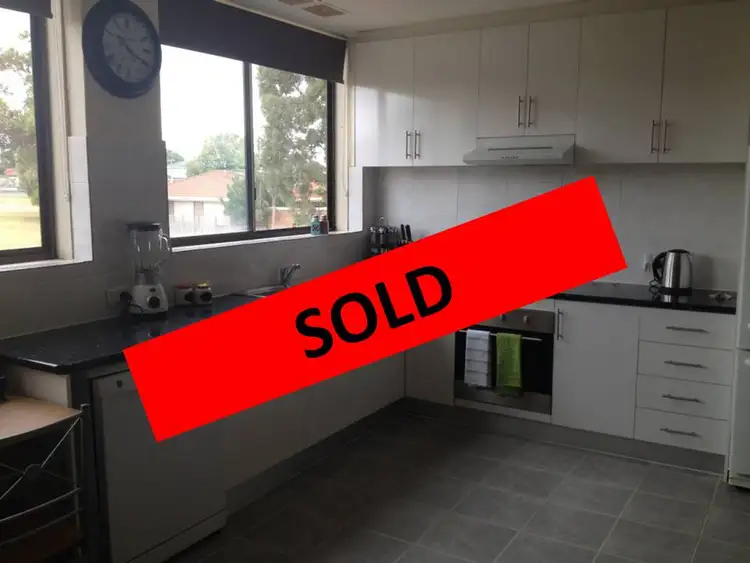 21/12 Percy Street, St Albans VIC 3021