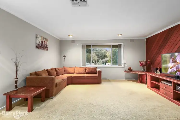 Second view of Homely house listing, 8 Elizabeth Court, Mooroolbark VIC 3138