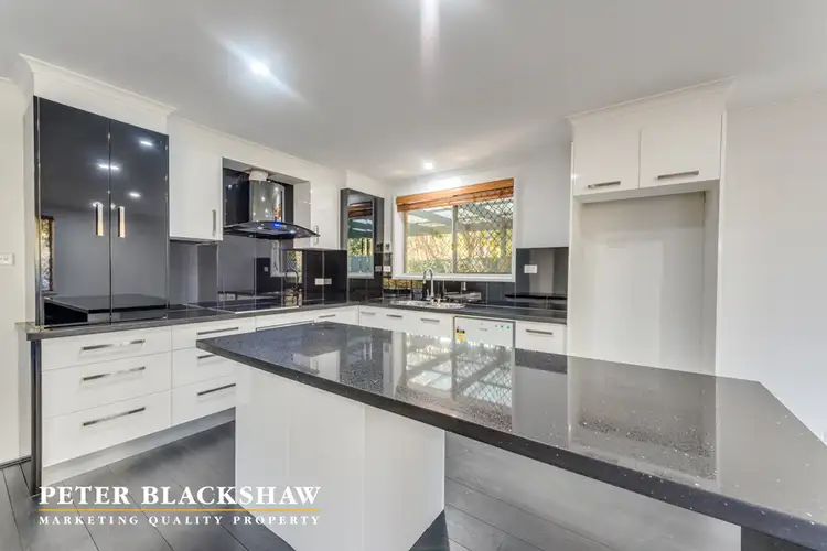 23 Jenner Court, Wanniassa ACT 2903