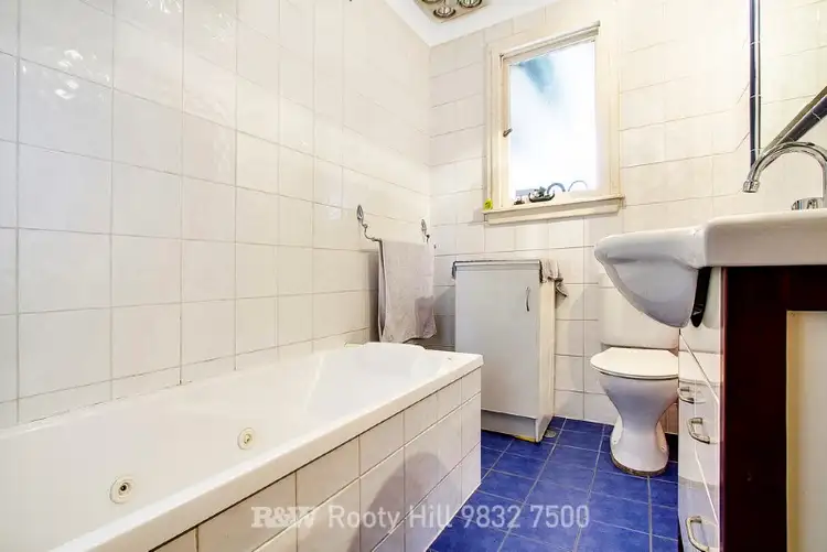 Fifth view of Homely house listing, 370 Luxford Road, Lethbridge Park NSW 2770