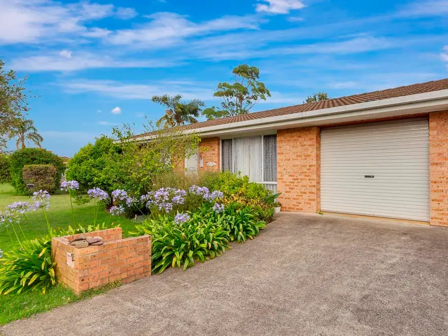 Main view of Homely unit listing, 2/1 Tristania Parade, Maloneys Beach NSW 2536