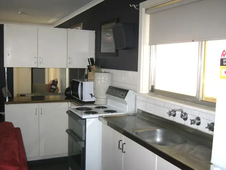 Sixth view of Homely house listing, 20 Oliver Street, Bordertown SA 5268
