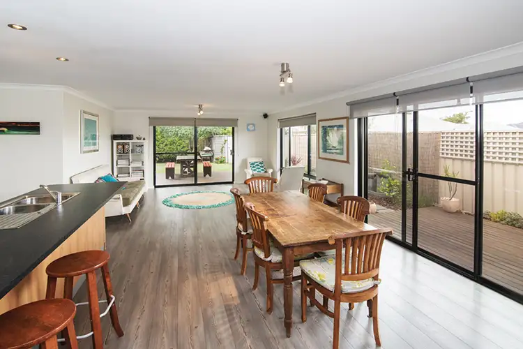 28 Stanford Drive, Abbey WA 6280
