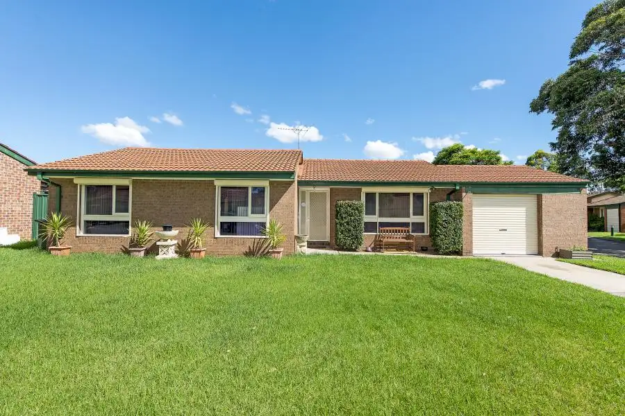 Main view of Homely townhouse listing, 27/7 Hanlon Close, Minto NSW 2566