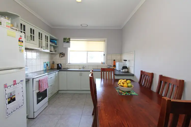 10 Lismore Road, Skipton VIC 3361