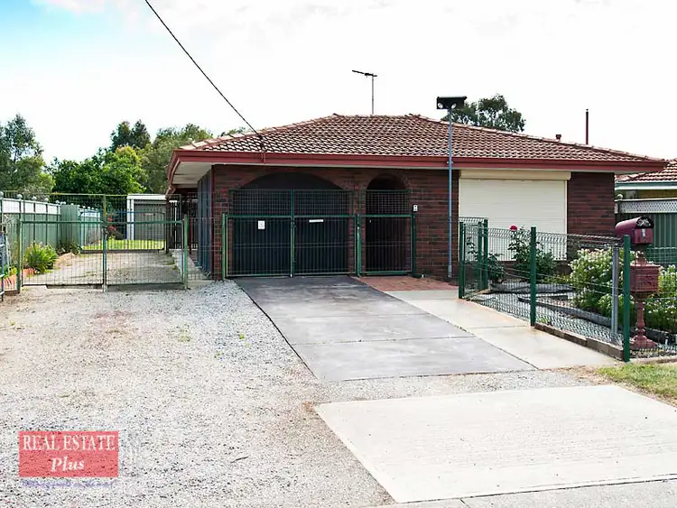 67 Beaconsfield Avenue, Midvale WA 6056