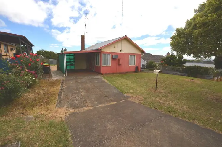 35 SHINGLER STREET, Leongatha VIC 3953