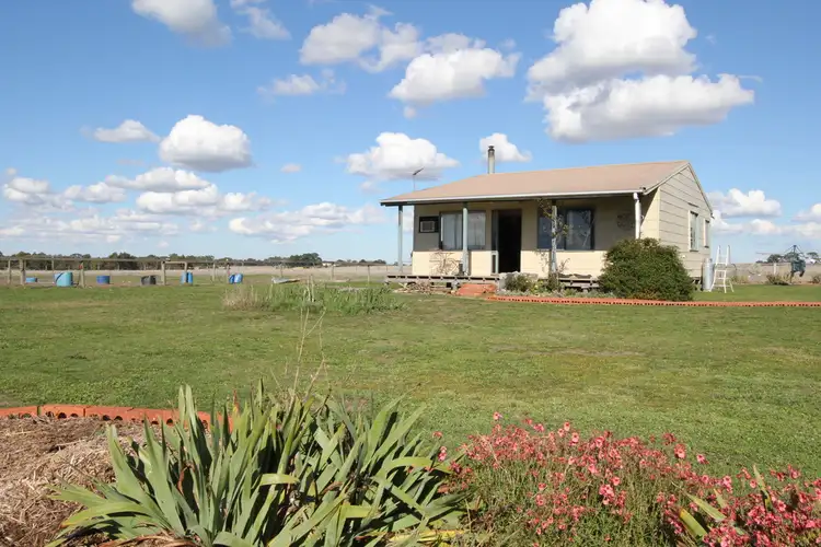 378 Settlement Road, Elaine VIC 3334